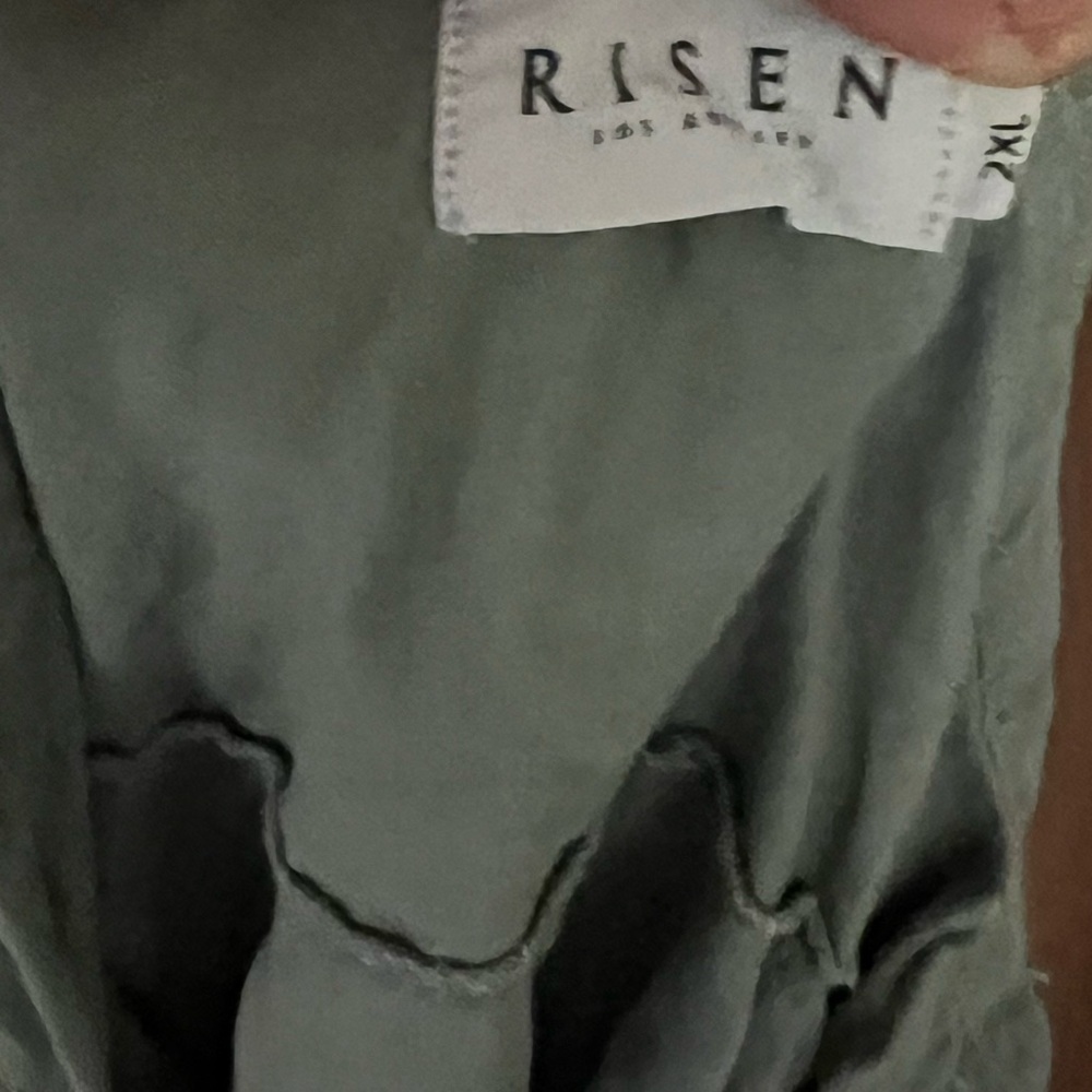 Risen,Oversized Viscous/Linen Blend,Buttoned Shirt,Roll & Button Sleeve,Size 2X - Picture 7 of 16